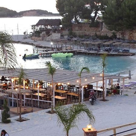 Melina'S Seaside Retreat Aparthotel Ksamil Exteriör bild